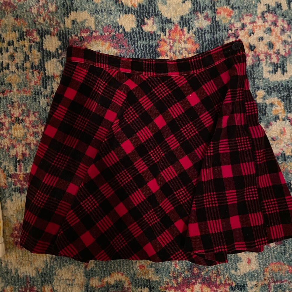 W FREE GIFT- Red Black Mini Plaid 100% Cottonskirt